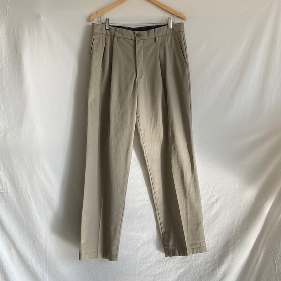 Khaki Dockers Pleated Chinos - Picture 1 of 6
